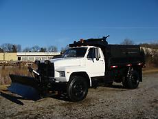 1992 FORD SINGLE AXLE DUMP TRUCK AUTOMATIC 10FT SNOW BLADE PLOW