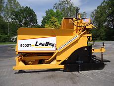 LEE BOY 900 ST DIESEL TRACK ASPHALT PAVER