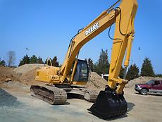 John Deere 230C LC Excavator on Tracks