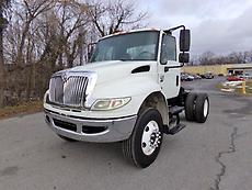 2007 INTERNATIONAL 4400 SEMI DAYCAB ROAD TRACTOR