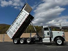 2014 PETERBILT 367 FACTORY TRI-AXLE DUMP TRUCK EAST ALUM DUMP BED