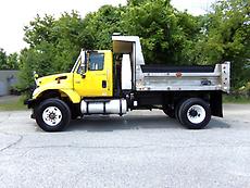 2007 INTERNATIONAL 7400 COMMERCIAL  DUMP TRUCK