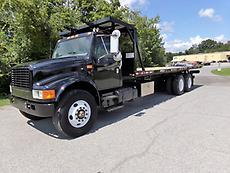 2001 INTERNATIONAL 4900 JERRDAN 28' BED ROLLBACK