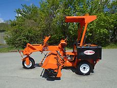 1996 LAY-MOR 8B BROOM/SWEEPER TRACTOR