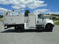 2004 INTERNATIONAL 4200 MECHANIC / UTILITY TRUCK